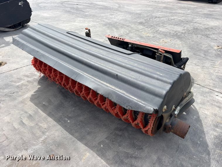 2018 Bobcat 68 Angle Broom skid steer broom - ET2096