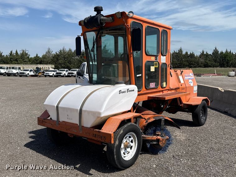 2016 Broce CR350 broom - ET6122