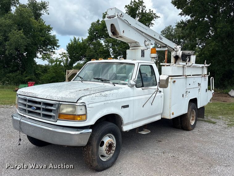 1992 Ford F450 Super Duty bucket truck - EU5604
