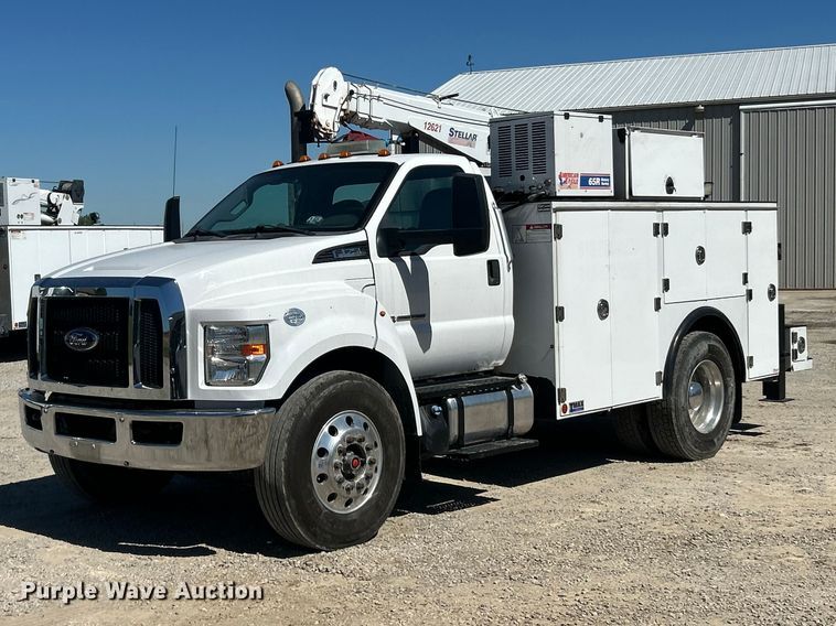 2016 Ford F750 Super Duty utility / service truck - FC2642