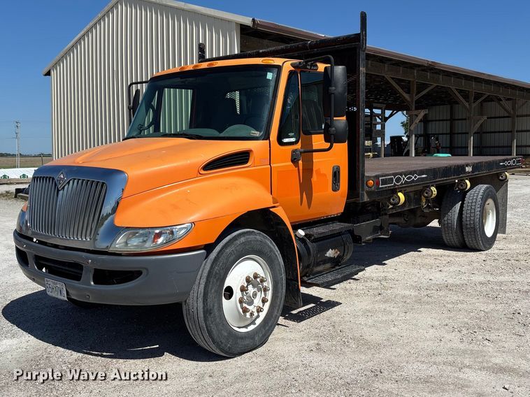 2007 International 4300 dump flatbed truck - FC5727