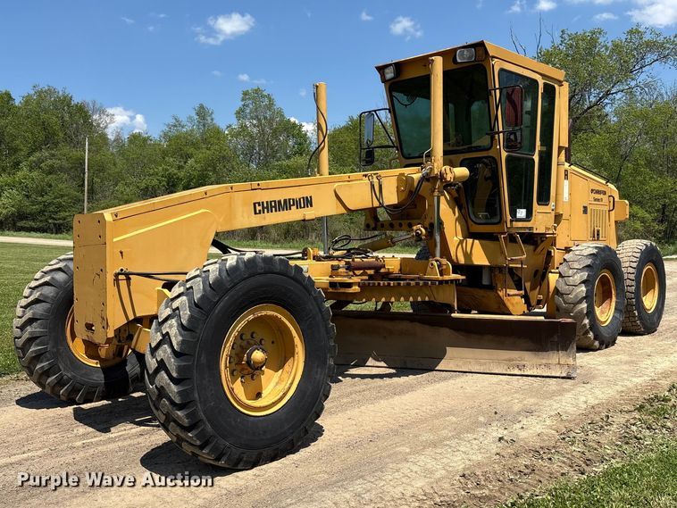 1996 Champion 710A motor grader - FK1497
