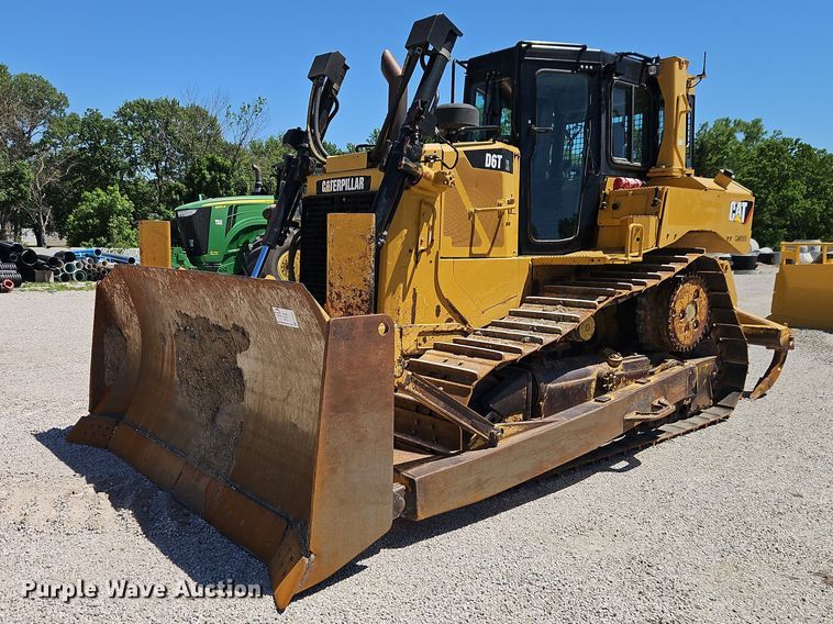 2011 Caterpillar D6T XL dozer - FN5681