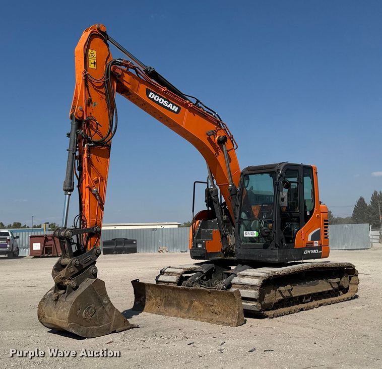 2021 Doosan DX140LCR-5 excavator - YA1213