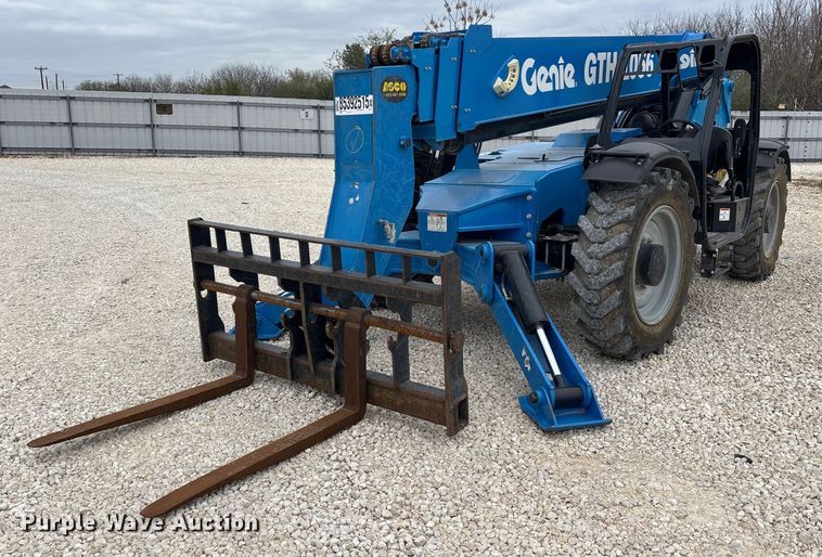 2020 Genie GTH-1056 telehandler - YA1427