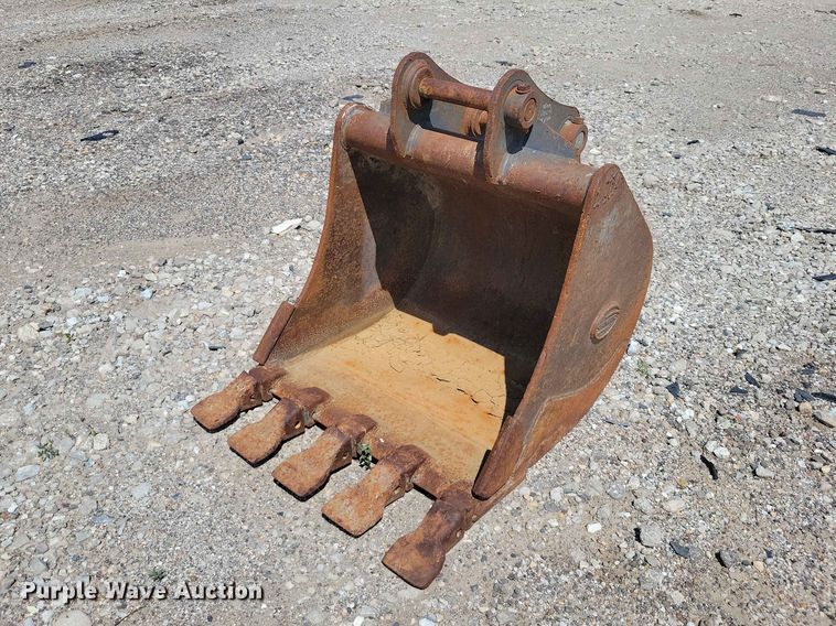 Strickland mini excavator bucket - YA1552