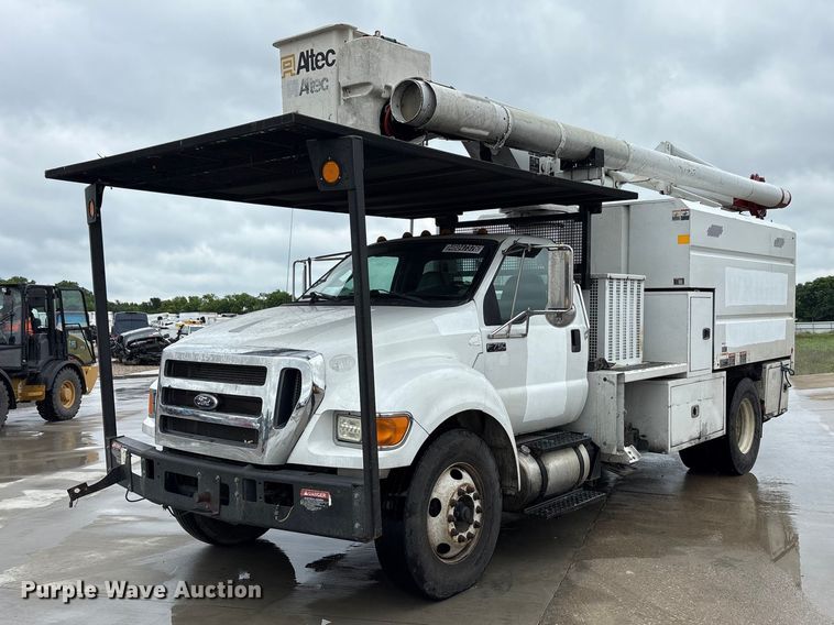 2015 Ford F750 Super Duty forestry bucket truck - YA2806