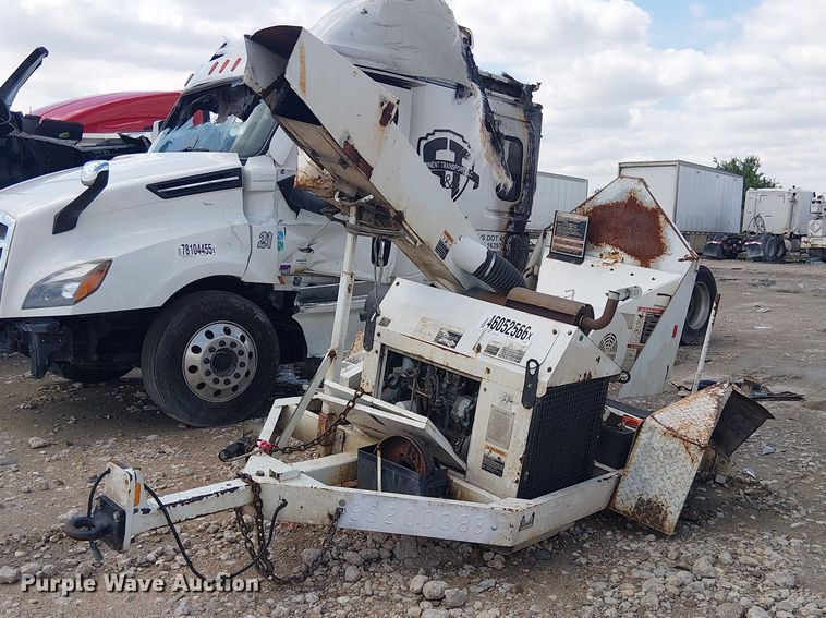 2009 Altec WC-126 wood chipper - YA2821