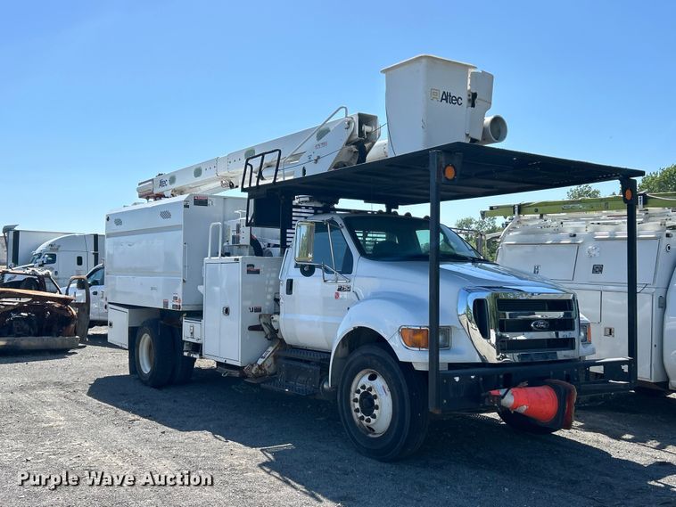 2015 Ford F750 Super Duty forestry bucket truck - YA2833