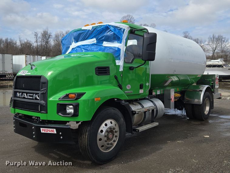 2023 Mack MD propane delivery truck - YA2884