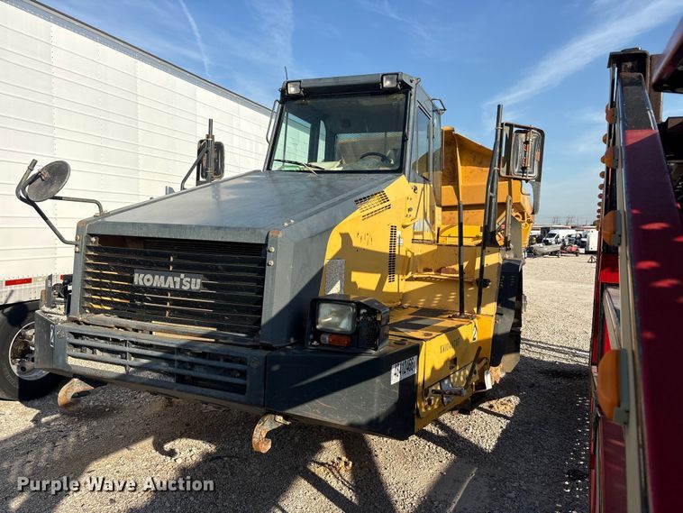 2010 Komatsu HM400-2 articulated haul truck - YA3033