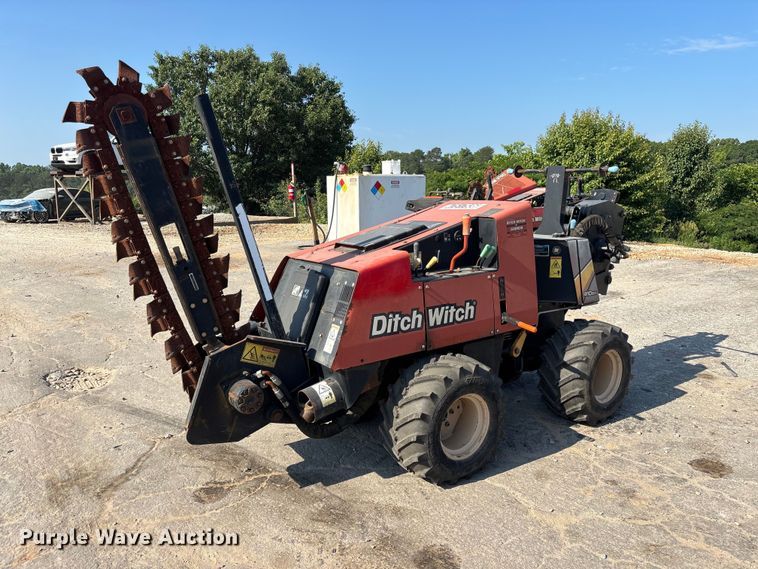 2015 Ditch Witch 410SX trencher - YA3046