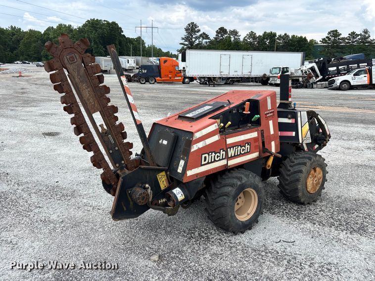 2015 Ditch Witch 410SX trencher - YA3080