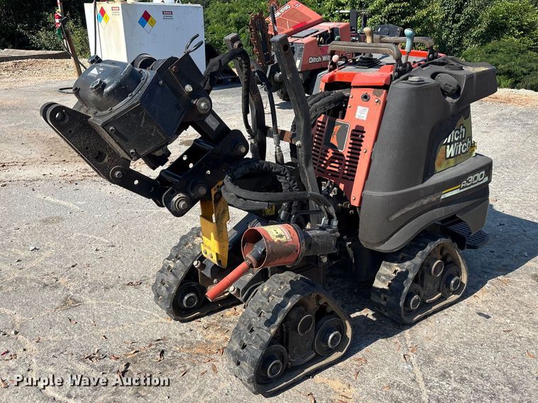 2014 Ditch Witch R300 cable plow - YA3262