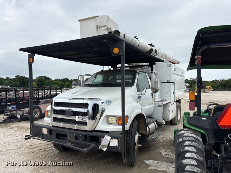 2015 Ford F750 Super Duty forestry bucket truck - YA3304