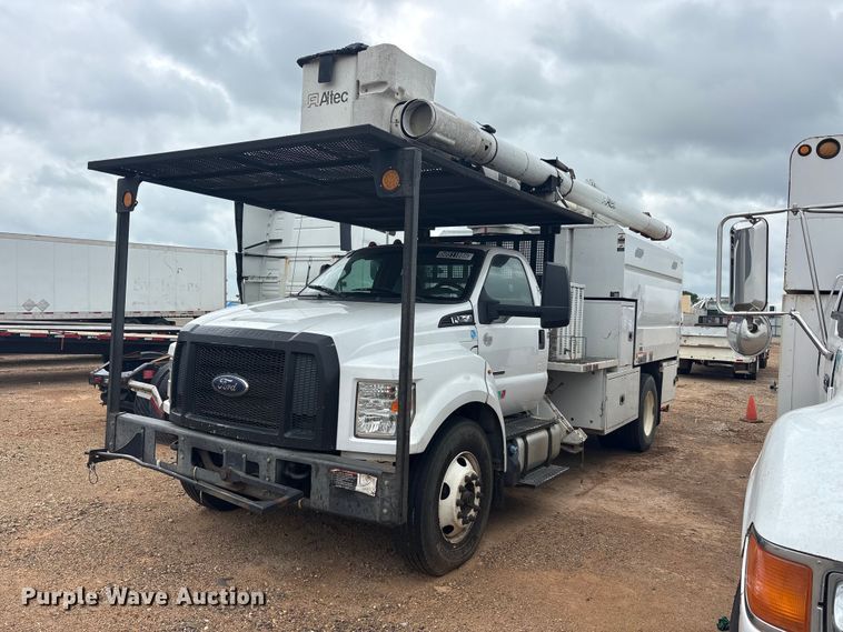 2016 Ford F750 Super Duty forestry bucket truck - YA3330
