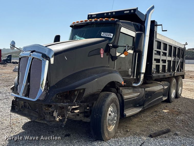 2008 Kenworth T660 dump truck - YA3343