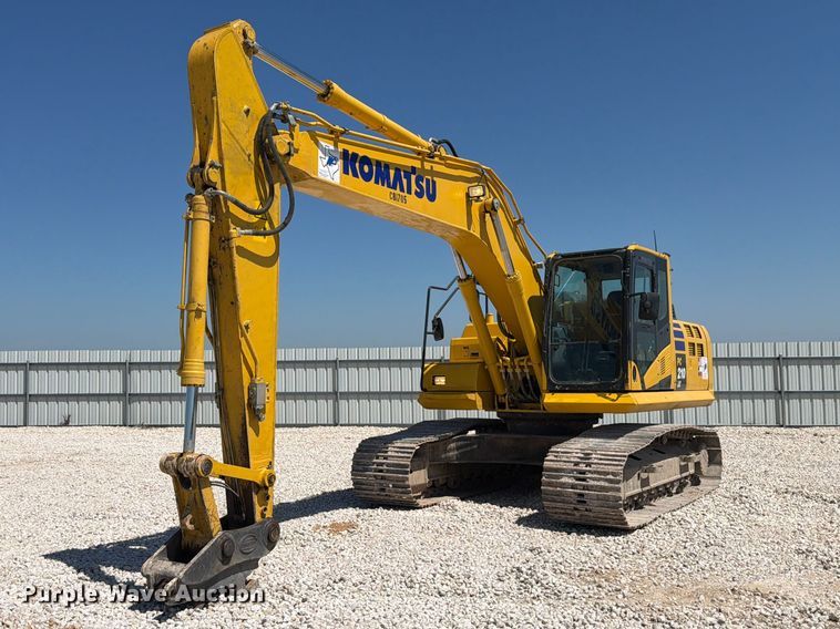 2022 Komatsu PC210LC-11 excavator - YA3353
