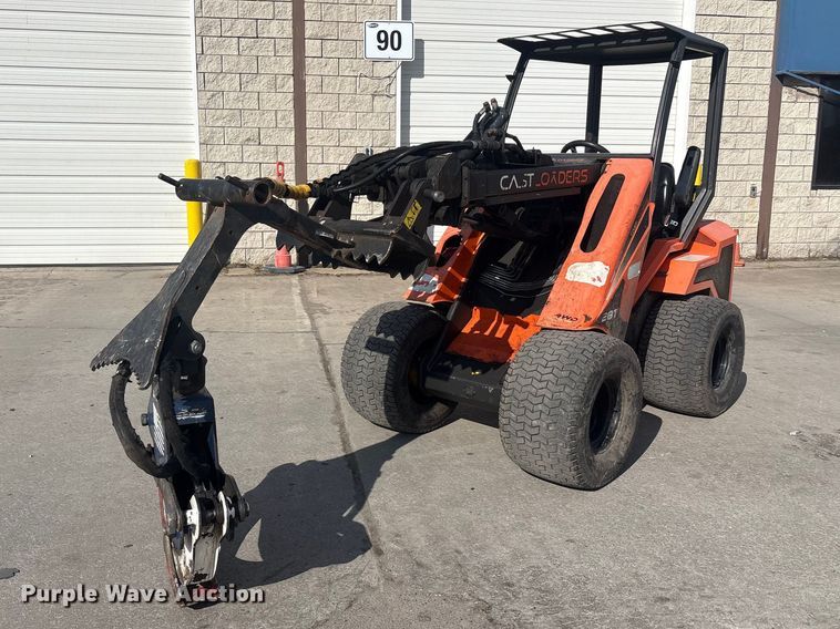 2020 Cast Loader 28T compact wheel loader - YA3496