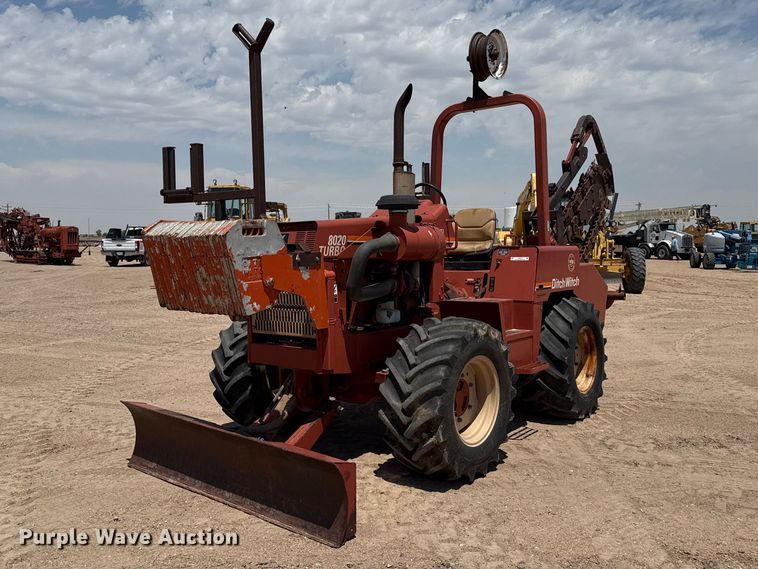 1999 Ditch Witch 8020T trencher - EW4610