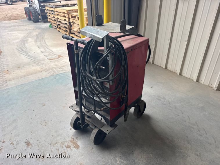 Lincoln Ideal arc 250 welder - EW4683