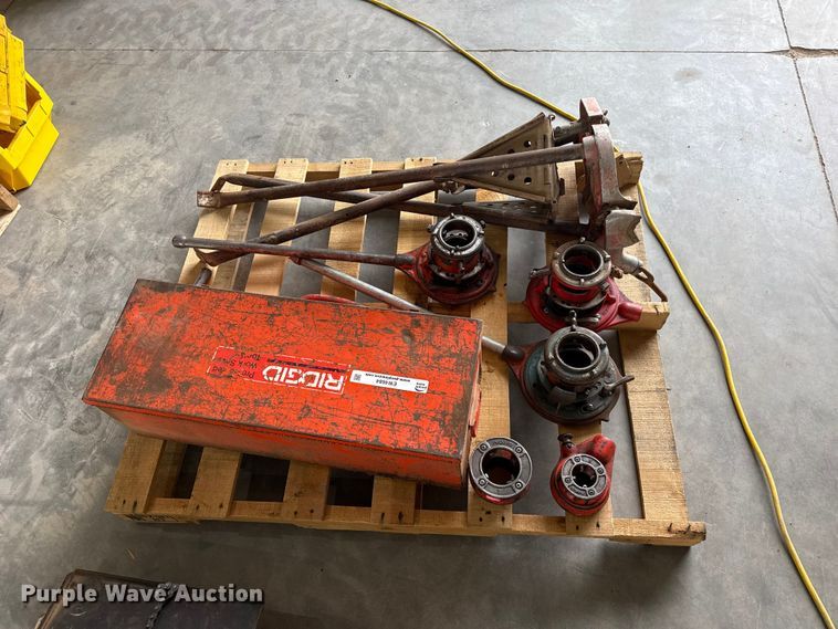 Ridgid pipe threader - EW4684