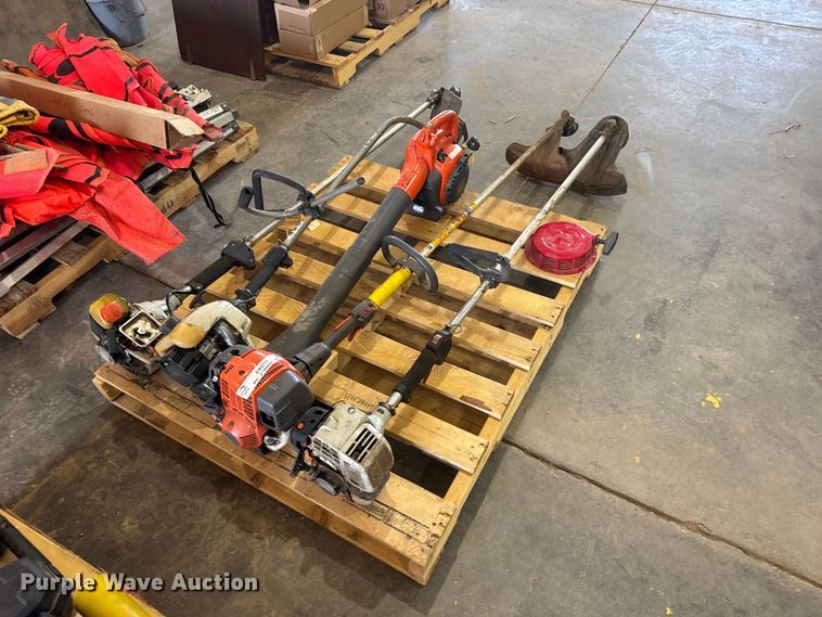 Lawn and garden equipment - EW4711