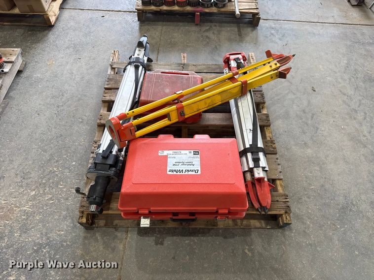 David White surveying equipment - FB6579