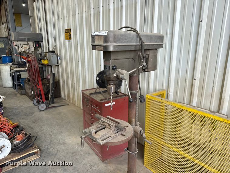 1984 Farm and Fleet 102 drill press - FB6617