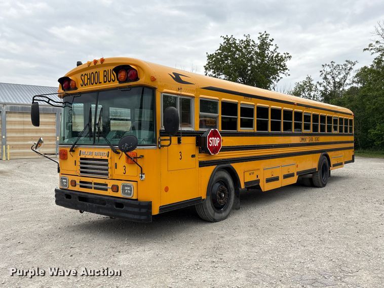 2003 Blue Bird TC2000 school bus - DO5222