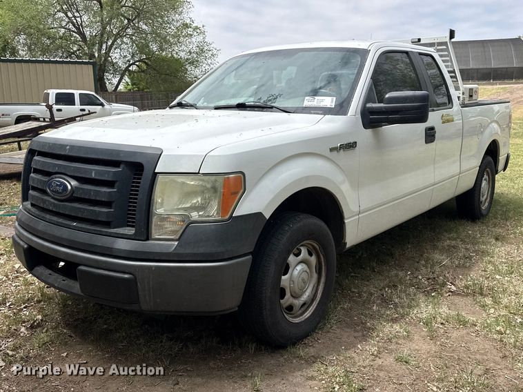 2010 Ford F150 Ext. Cab pickup truck - DS6839