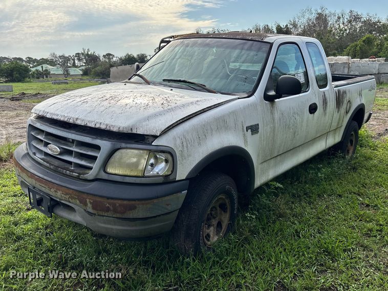 2002 Ford F150 Ext. Cab pickup truck - DU6252