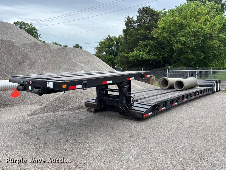 2007 Fontaine lowboy equipment trailer - DV4383
