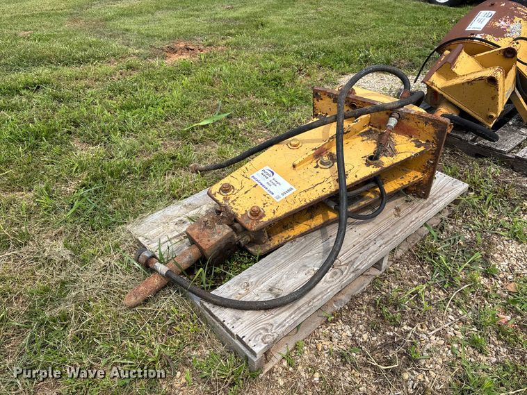 Hydraulic breaker - DV4406