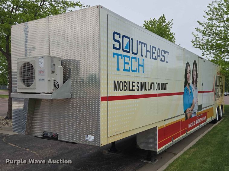 2015 Trail King Industries TK40CF medical training trailer - EB1472