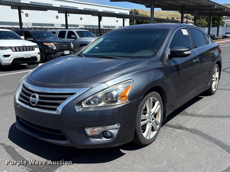 2013 Nissan Altima Passenger Vehicle - EC8347