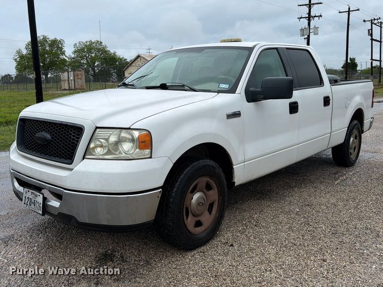 2006 Ford F150 Crew Cab pickup truck - ED5220