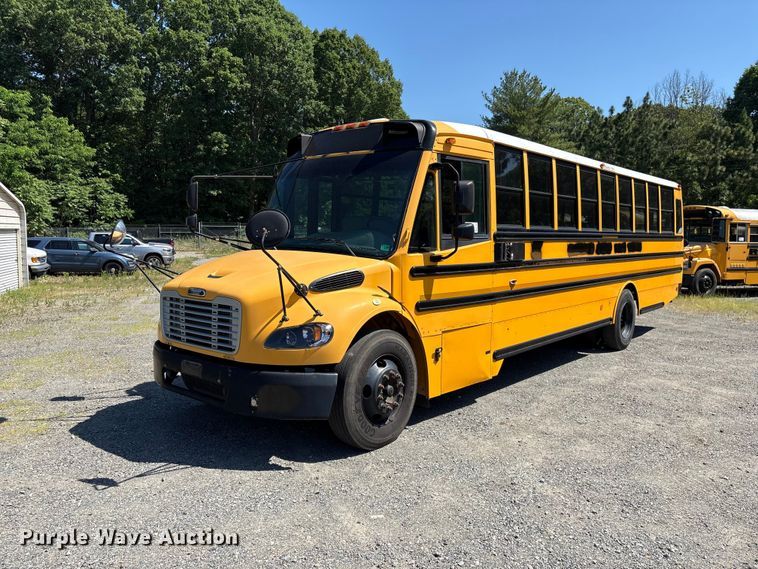 2009 Thomas Built B2 Bus Chassis school bus - EF1203