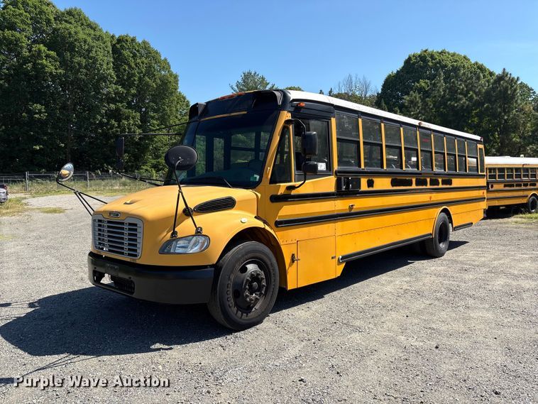 2009 Thomas Built B2 Bus Chassis school bus - EF1205