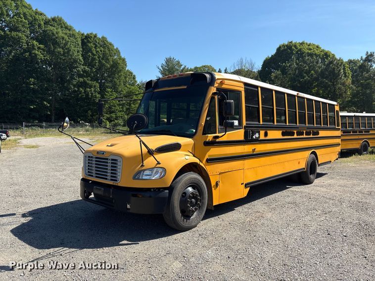 2009 Thomas Built B2 Bus Chassis school bus - EF1206