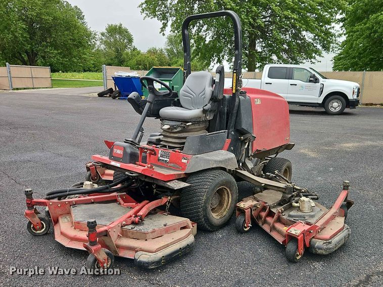 2017 Toro Groundsmaster 4000D lawn mower - EO7380