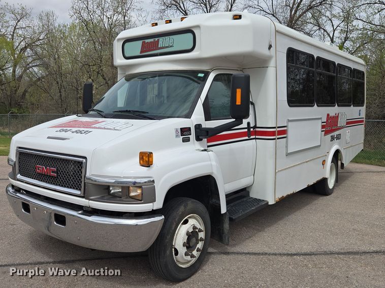 2008 GMC Glaval C4500 shuttle bus - ER1510