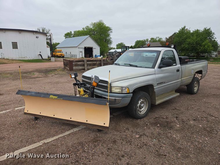1998 Dodge Ram 1500 pickup truck - ER1623