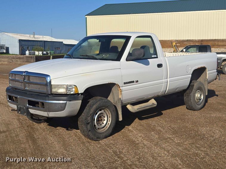 2001 Dodge Ram pickup truck - ER1639