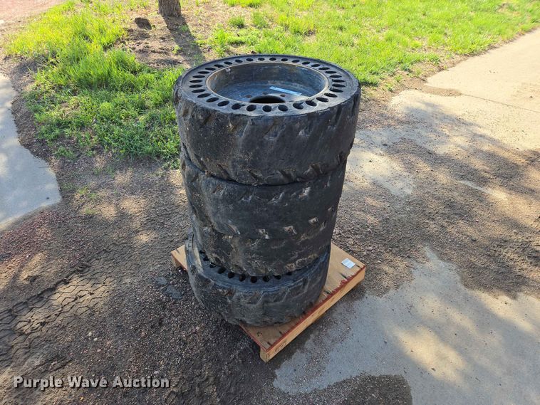 31x6x10 skid steer tires and wheels - ER1656