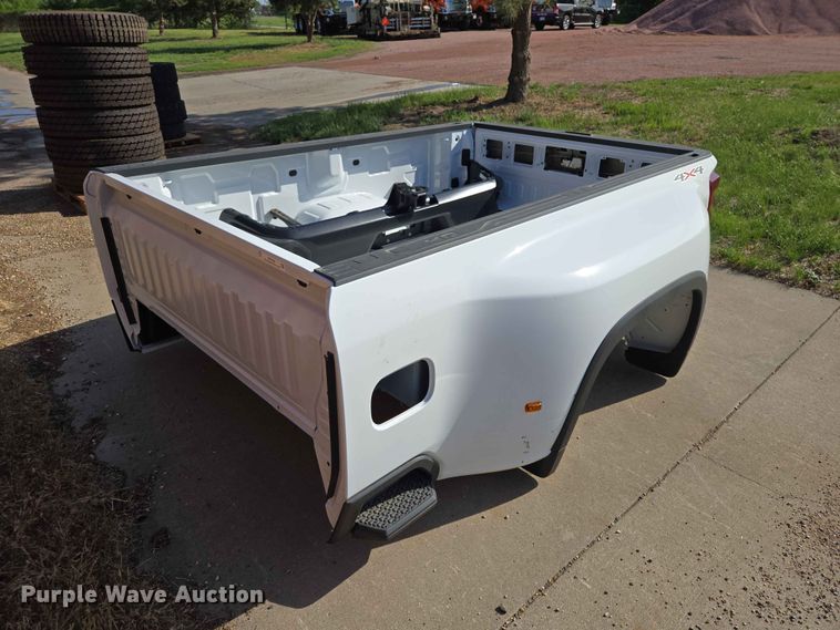 Chevrolet pickup truck bed - ER1658