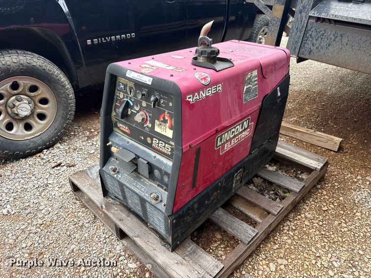 Lincoln Electric 225 Ranger welder - ET6221