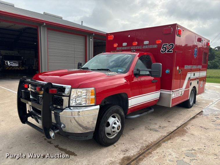 2013 Chevrolet Silverado 3500HD ambulance - EU0561
