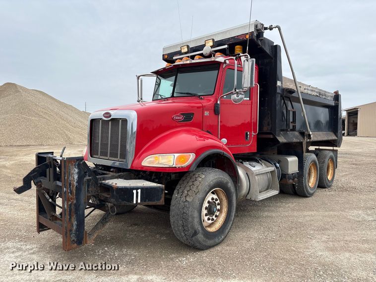 2014 Peterbilt 348 dump truck - EU0622