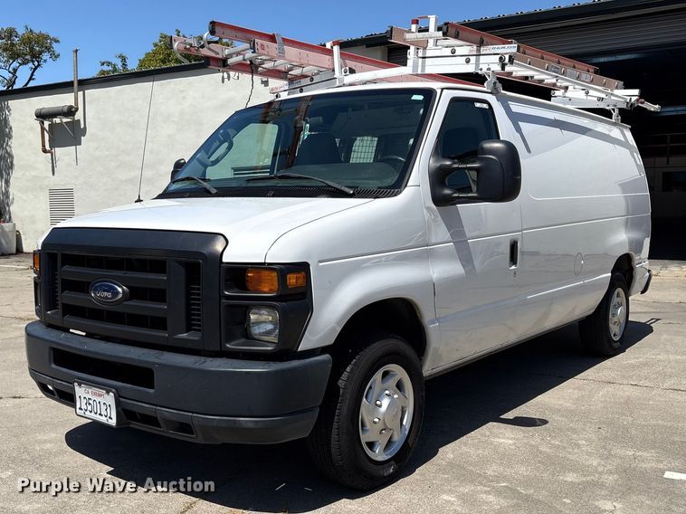 2012 Ford E150 van - EU8674
